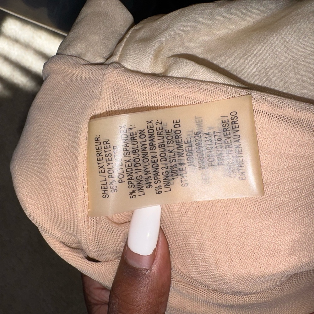 Alice + Olivia Cream Peplum Blouse - Picture 4 of 5